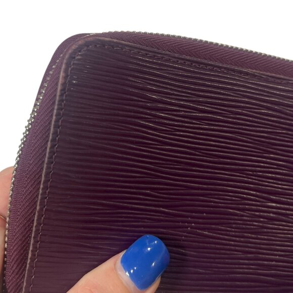 Louis Vuitton 2008 France Purple Epi Zip Around Wallet - Picture 3 of 14